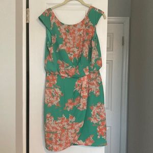 Jessica Simpson Size 6 Dress
